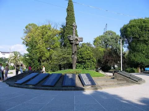 Монумент «Штык, воткнутый в землю»
