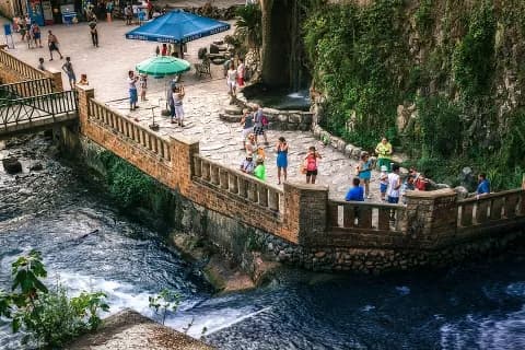 Новоафонский водопад