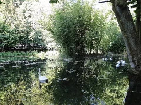 Лестница на круглую башню (справа)
